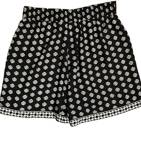 Max Studio Womens Shorts Size Small Black and White Pockets Contrasting Hem NWOT - Picture 6 of 10